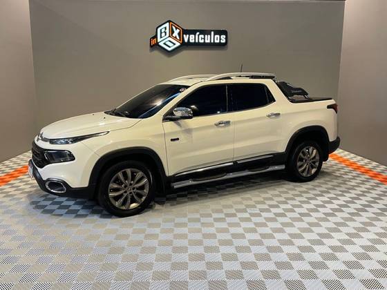 FIAT TORO 2.0 16V TURBO DIESEL RANCH 4WD AT9